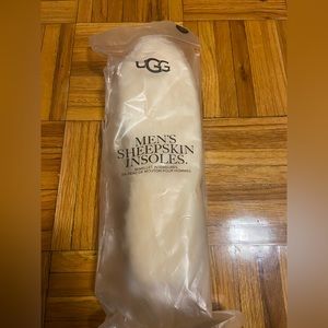 SOLD Ugg men’s sheepskin insoles never worn! Super warm